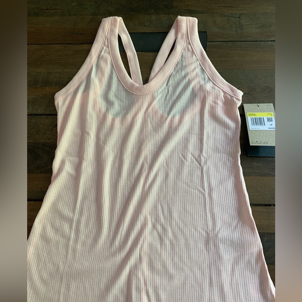 💚 Nike Yoga Slim-fit Size S NWT - retail $50